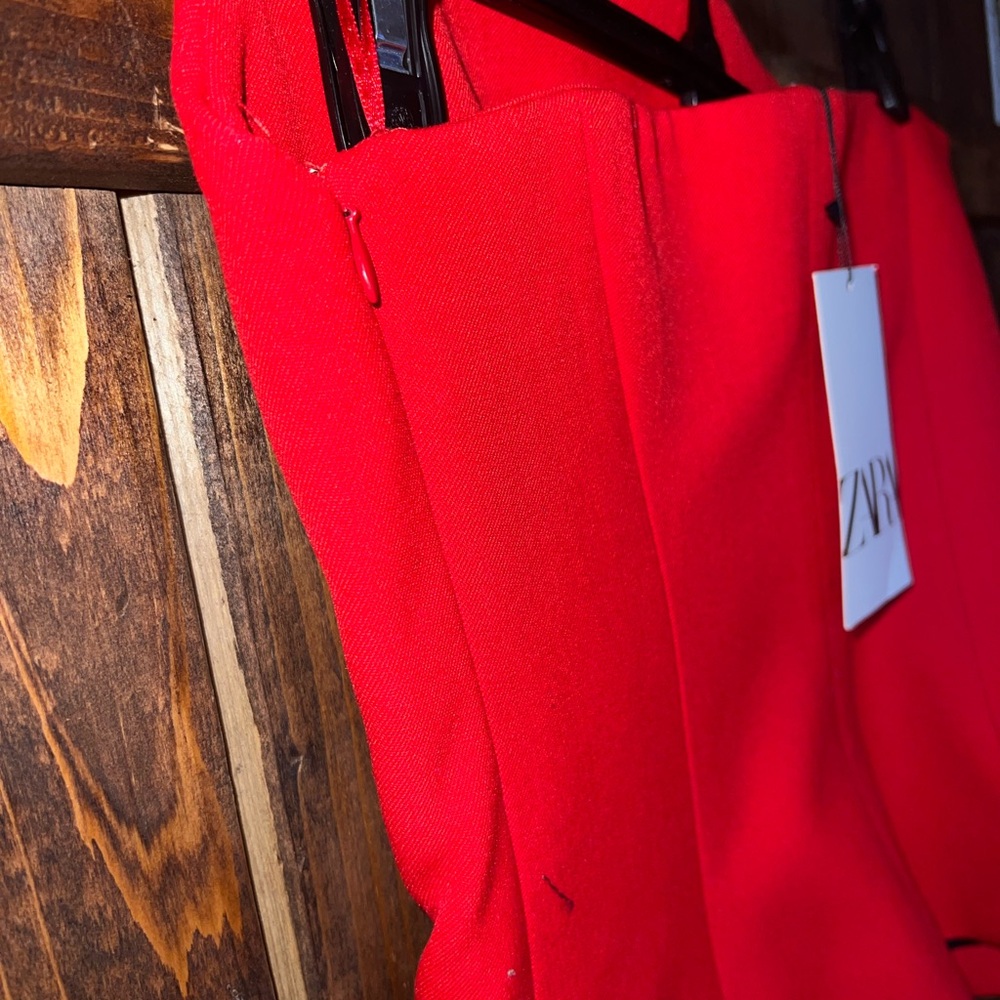 Zara Red Asymmetric One-Shoulder Top - Picture 6 of 10